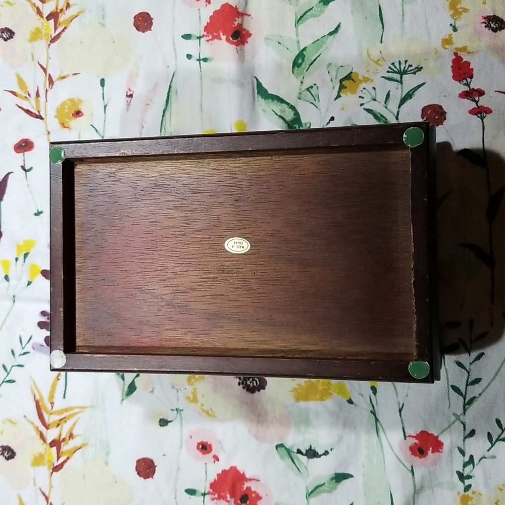 Embroidered Style Jewelry Box: CMPR2 - Picture 12 of 13